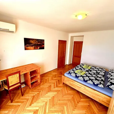 The Cozy Corner Apartment